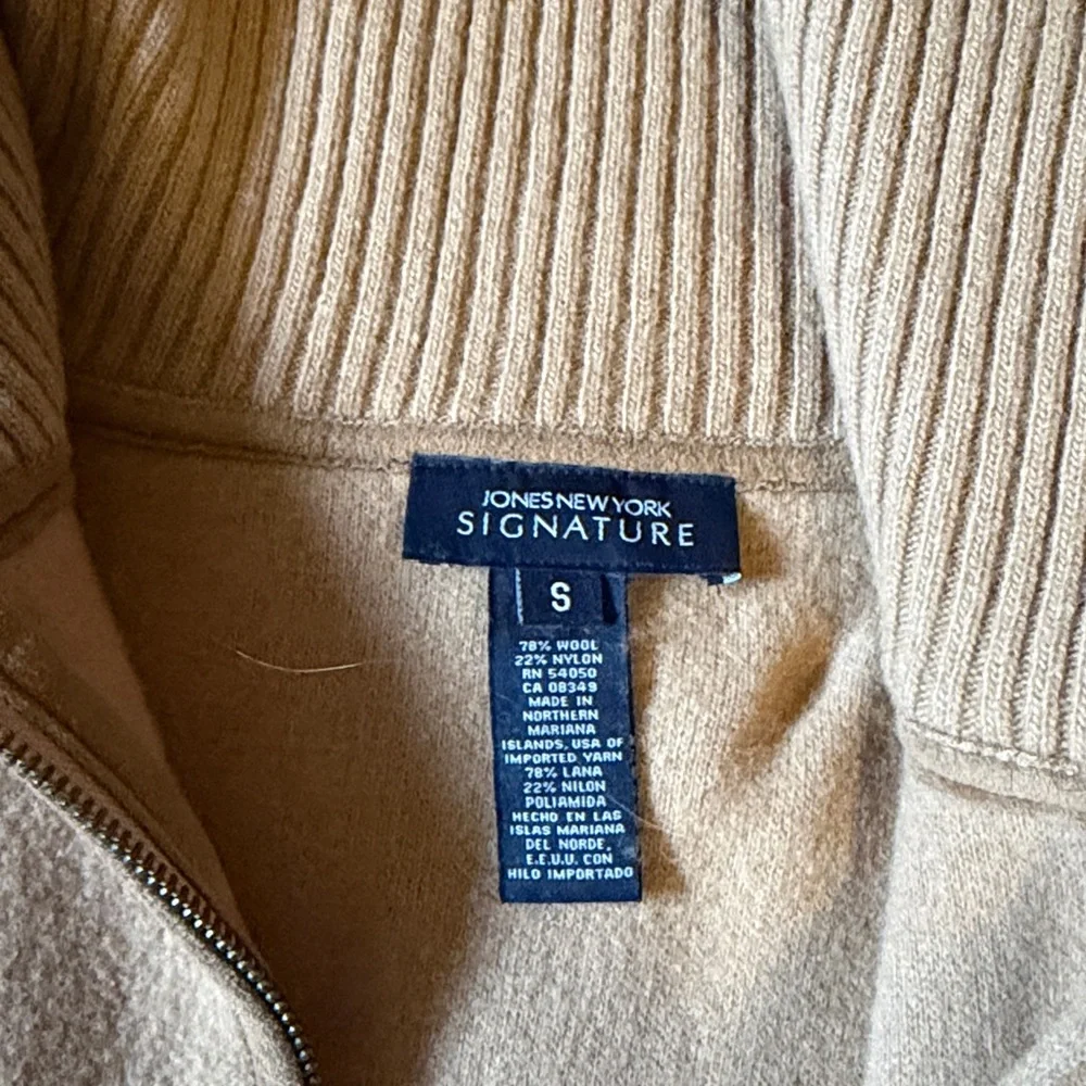 Wool jacket - Picture 2 of 3